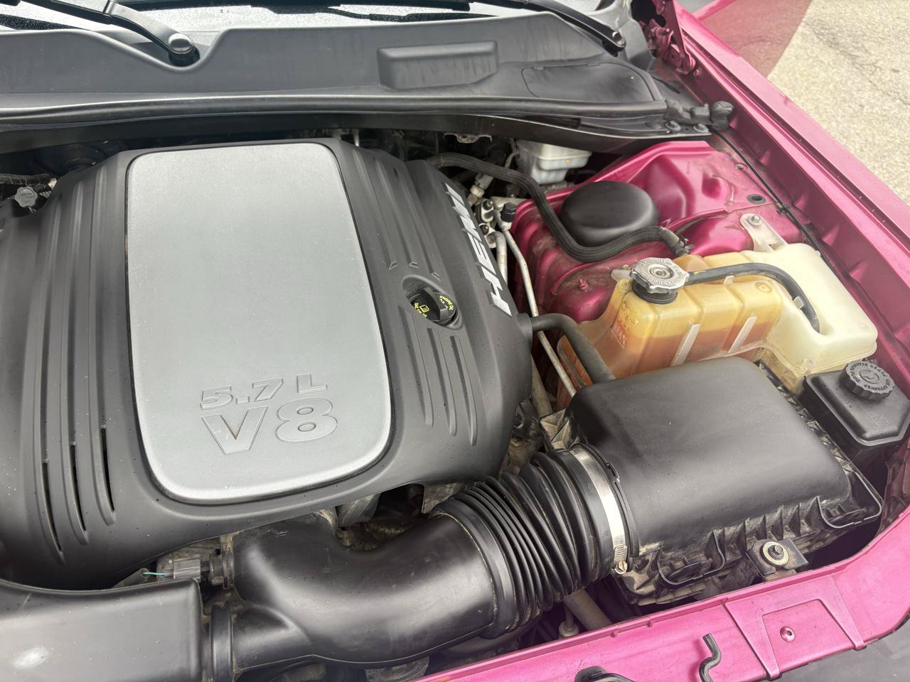 Used 2010 Dodge Challenger R/T RWD image 41