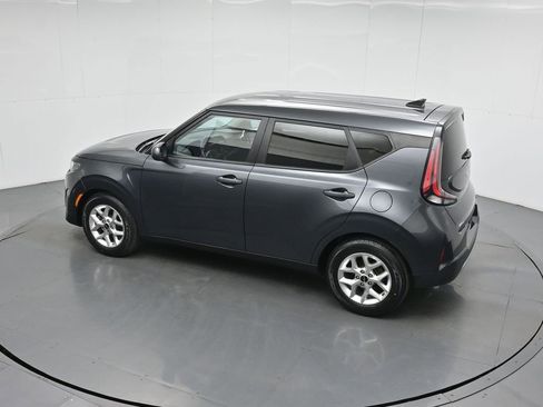 Used 2023 Kia Soul LX w/ Option Group 015 FWD image 42