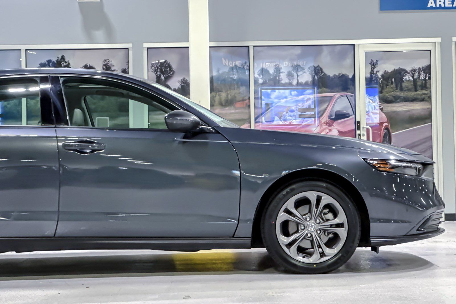 Used 2024 Honda Accord EX image 33