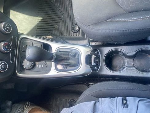 Used 2018 Jeep Compass Sport image 24