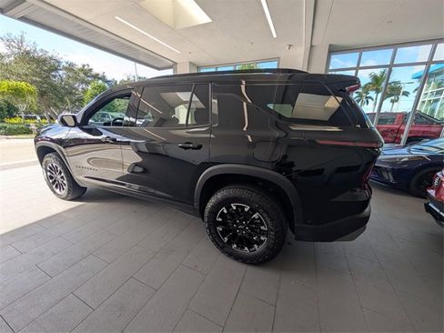 Certified 2024 Chevrolet Traverse Z71 w/ Enhanced Driving Package image 12