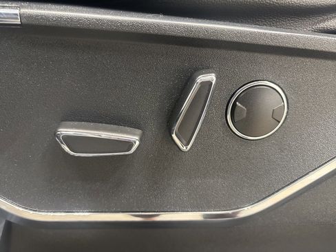 Used 2024 Ford F150 Lariat w/ Equipment Group 502A High image 24