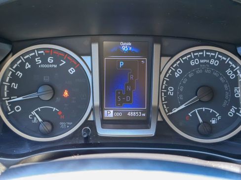 Used 2023 Toyota Tacoma SR5 RWD image 13