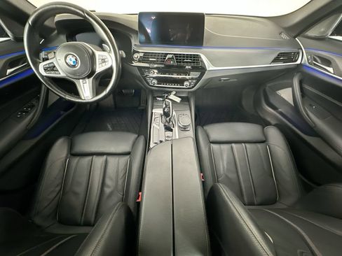 Used 2021 BMW 530i xDrive w/ M Sport Package AWD/4WD image 10