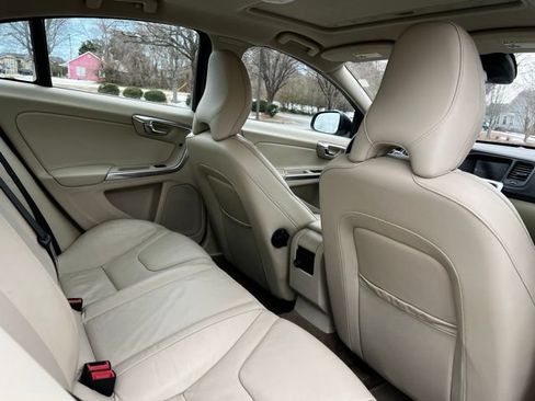 Used 2013 Volvo S60 T5 FWD image 18