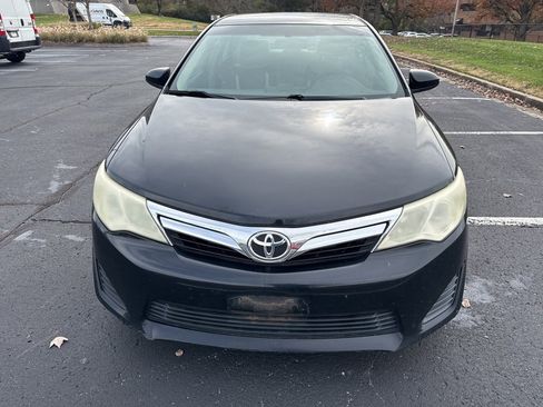 Used 2013 Toyota Camry LE image 5