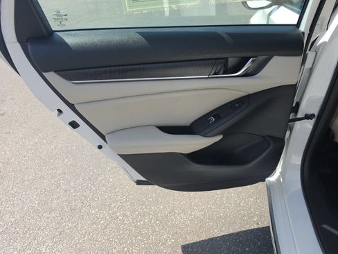 Used 2019 Honda Accord Touring image 26