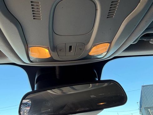 Used 2018 Jeep Renegade Latitude image 30