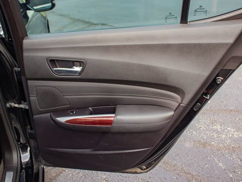 Used 2015 Acura TLX w/ Technology Package FWD image 19