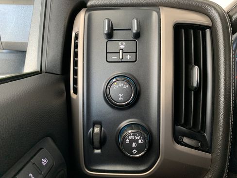 Used 2018 GMC Sierra 2500 Denali w/ Duramax Plus Package image 26