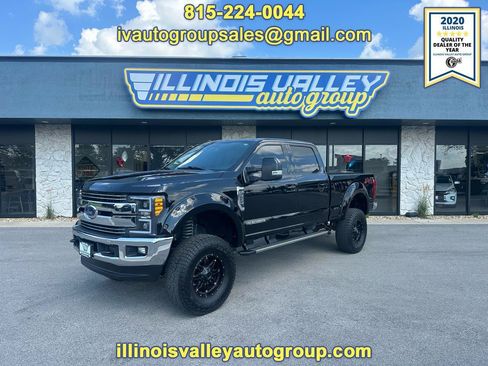 Used 2017 Ford F250 Lariat w/ Lariat Ultimate Package AWD/4WD image 1