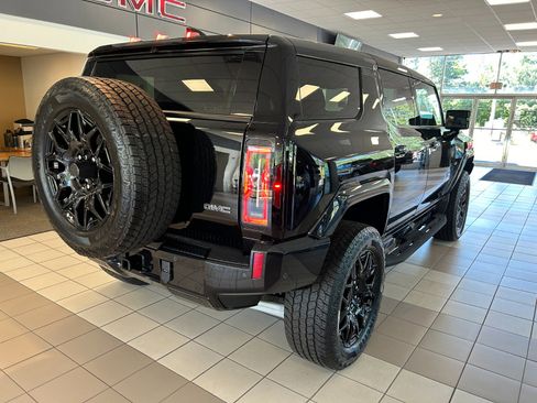 Used 2024 GMC Hummer EV 2X image 5