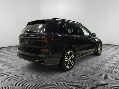 Used 2025 BMW X7 M60i image 5