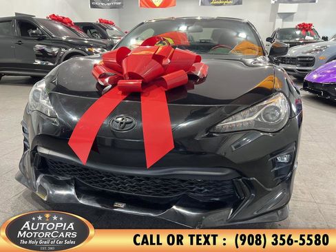 Used 2019 Toyota 86 TRD SE image 1