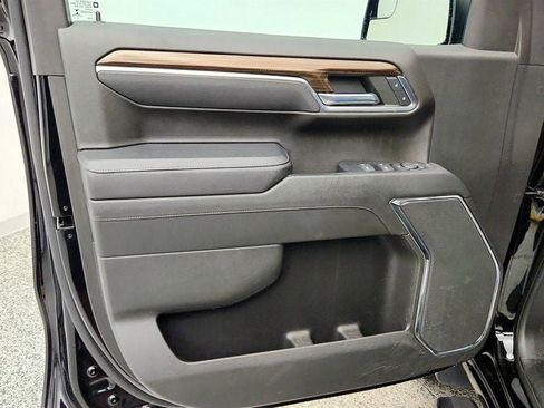 Used 2023 Chevrolet Silverado 1500 LT Trail Boss w/ Protection Package AWD/4WD image 10