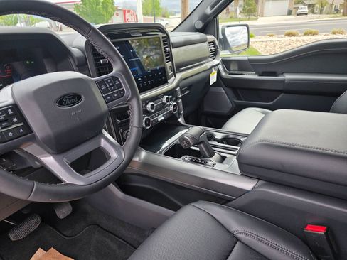 Used 2025 Ford F150 Lariat AWD/4WD image 29