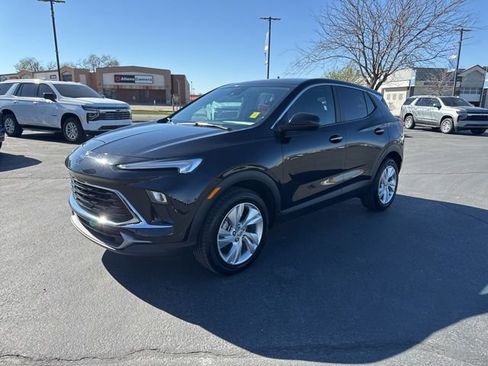 Used 2025 Buick Encore GX Preferred image 3