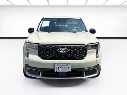 Used 2025 Ford Maverick Lariat AWD/4WD image 2