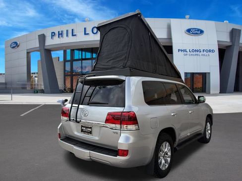 Used 2016 Toyota Land Cruiser AWD/4WD image 39