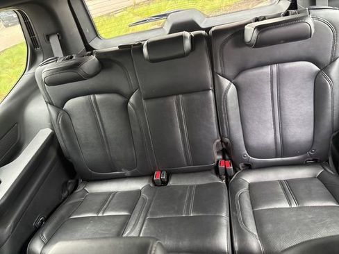 Used 2024 Jeep Wagoneer Series II w/ Flexible Seating Group AWD/4WD image 10