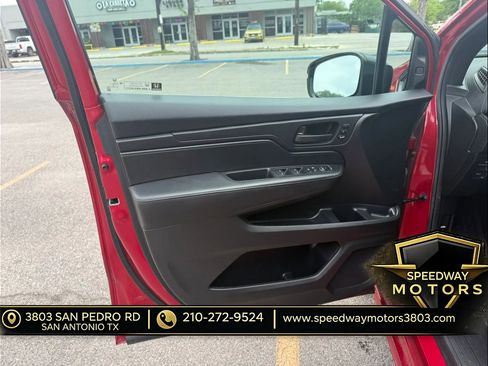 Used 2025 Honda Odyssey Sport-L image 9