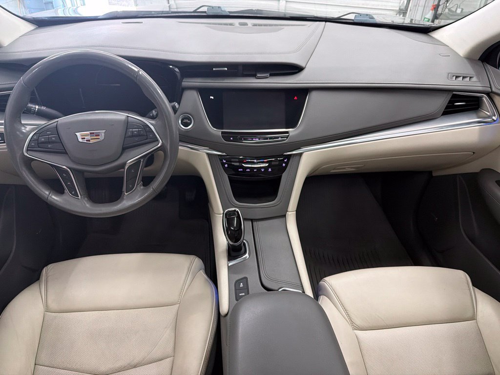 Used 2019 Cadillac XT5 Premium Luxury FWD image 22