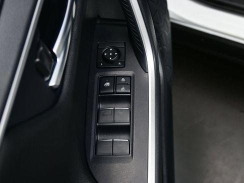 Used 2023 Toyota RAV4 XSE AWD/4WD image 10