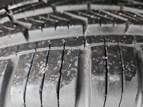 Used 2012 Chevrolet Avalanche LS image 11