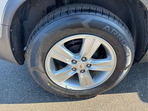 Used 2018 Chevrolet Trax LT w/ LT Convenience Package image 31