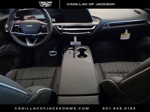 New 2026 Cadillac Lyriq V image 19