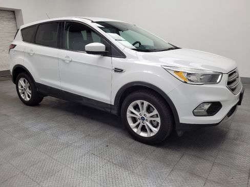 Used 2017 Ford Escape SE image 11
