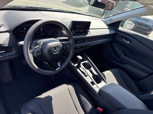 Used 2025 Honda Accord SE image 21