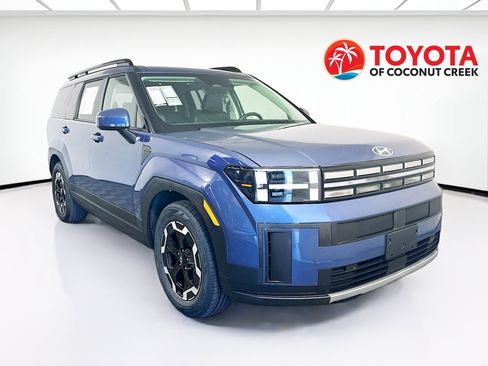 Used 2025 Hyundai Santa Fe SEL FWD image 1