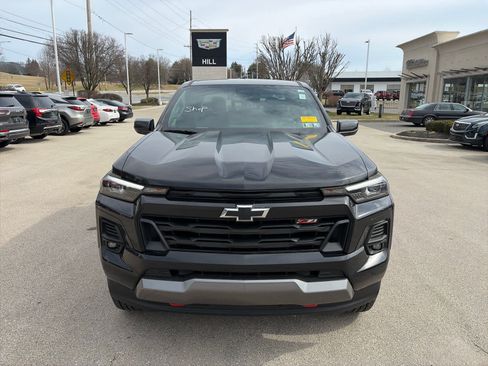 Used 2023 Chevrolet Colorado Z71 w/ Z71 Convenience Package 2 image 5