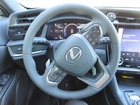 New 2026 Lexus RZ 450e AWD image 31