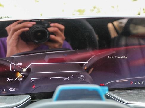 New 2025 Cadillac Escalade IQ Luxury 2 image 26