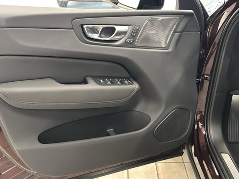 New 2026 Volvo XC60 B5 Ultra w/ Protection Package Premier AWD/4WD image 21