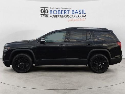 Used 2023 GMC Acadia SLT w/ Elevation Edition image 2