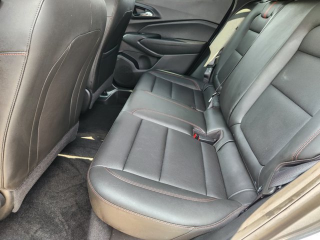 Used 2024 Chevrolet Trax RS w/ Sunroof Package FWD image 29