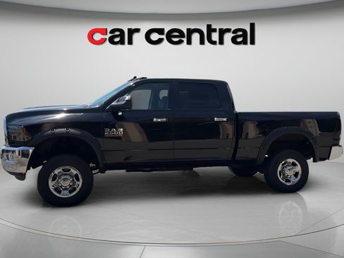 Used 2013 RAM 2500 SLT w/ Luxury Group AWD/4WD image 2