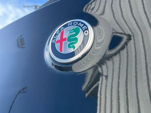 Used 2020 Alfa Romeo Stelvio Quadrifoglio image 42