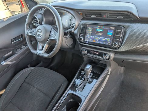 Used 2022 Nissan Kicks SV image 7