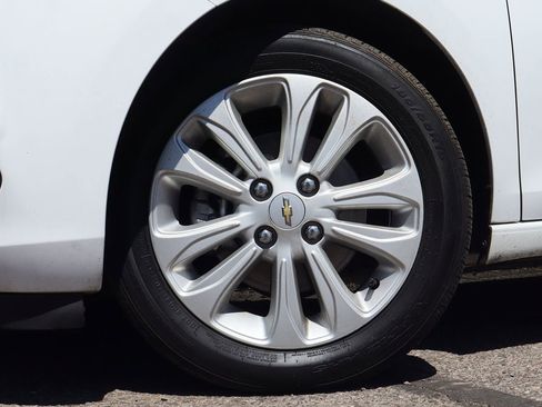 Used 2017 Chevrolet Spark LT image 5