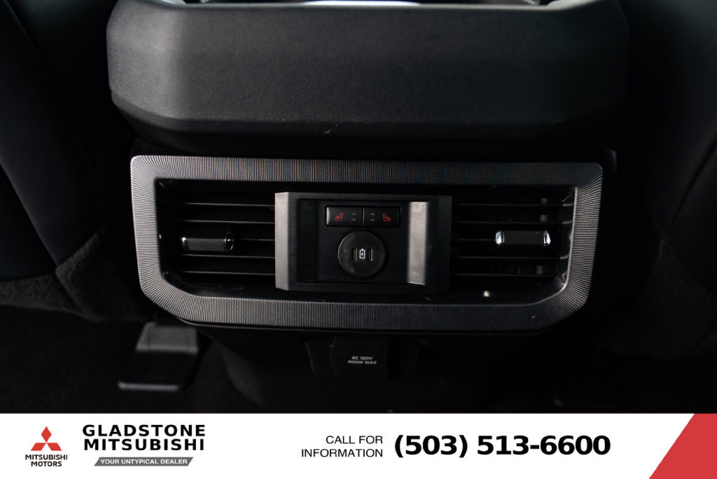Used 2025 Ford F350 Platinum AWD/4WD image 34