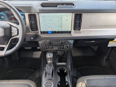 New 2026 Ford Bronco Outer Banks image 7