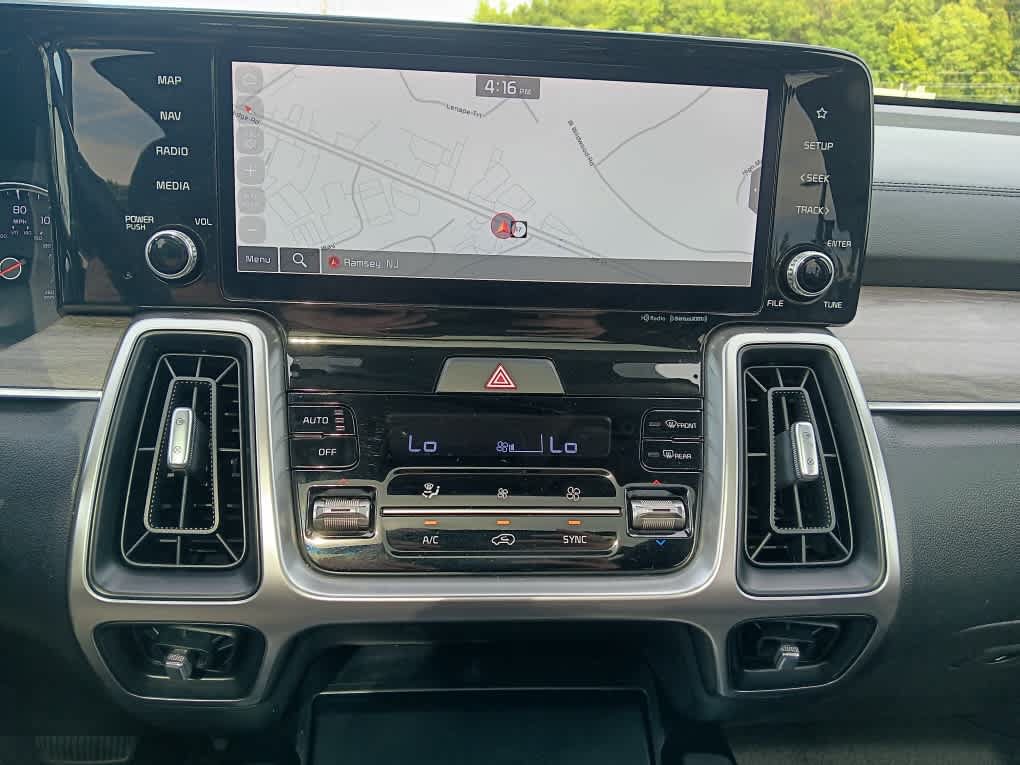 Used 2022 Kia Sorento S w/ Panoramic Sunroof Package AWD/4WD image 23