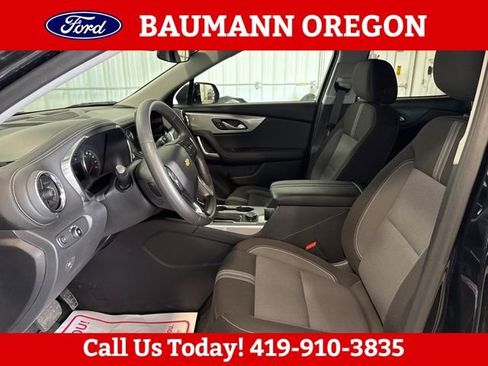 Used 2025 Chevrolet Blazer LT FWD image 18