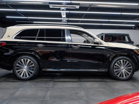 Used 2022 Mercedes-Benz Maybach GLS 600 4MATIC image 12