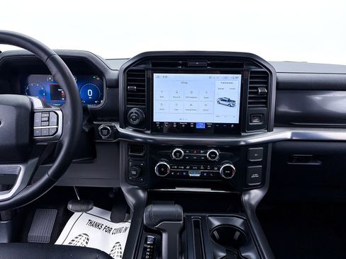 Used 2025 Ford F150 Lariat image 7