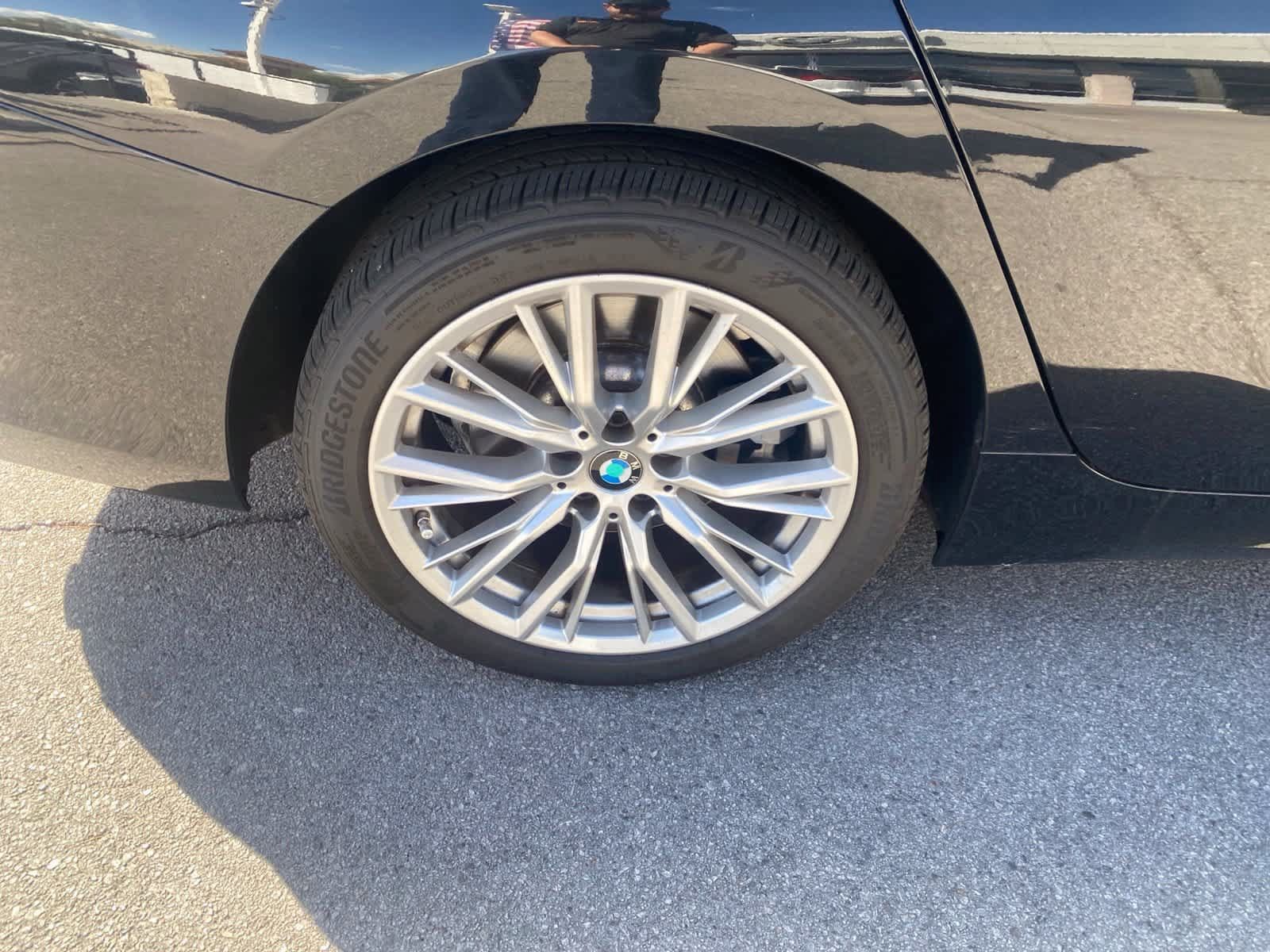 Used 2024 BMW 330i xDrive Sedan w/ Convenience Package AWD/4WD image 6